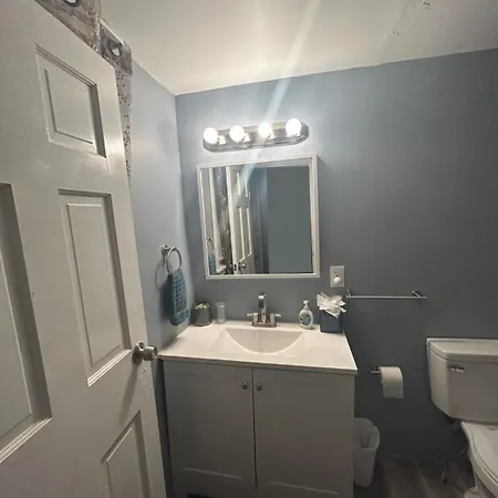 Cozy 3bd 1ba Free Parking